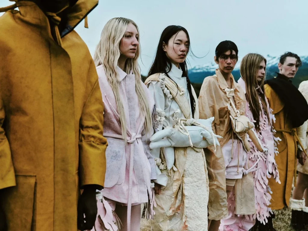 Models for Nous Etudions.